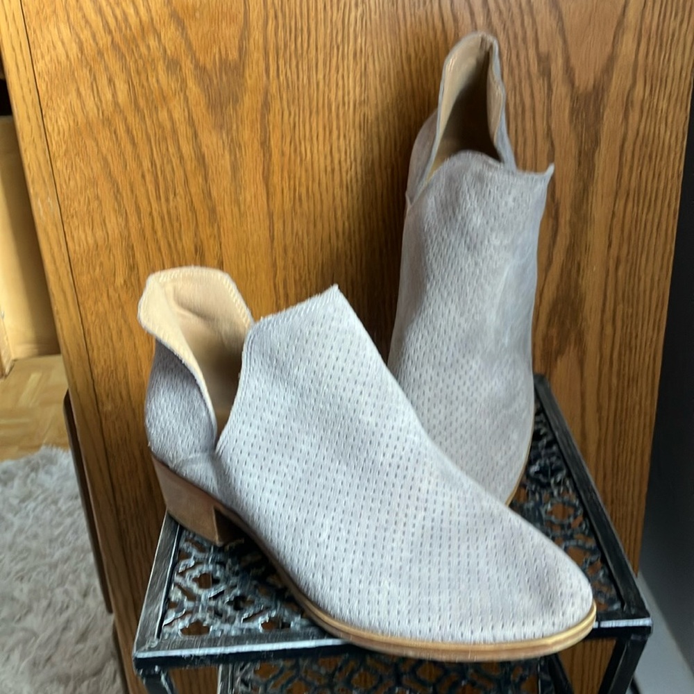 Lucky Brand perforated gray suede ankle booties heeled cutout boots 8